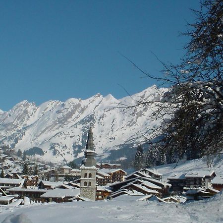 Résidence - Les Grandes Alpes La Clusaz Esterno foto