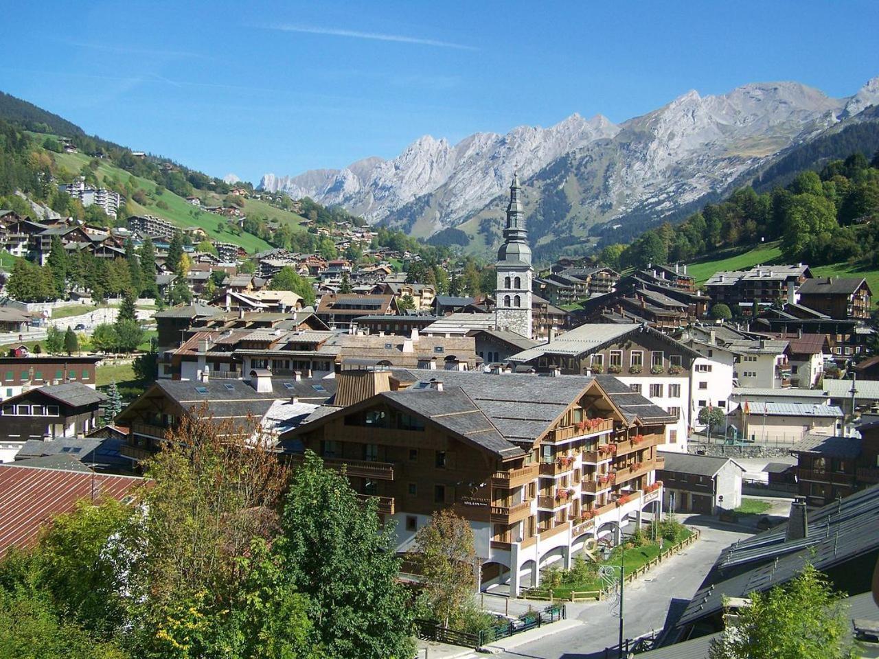 Résidence - Les Grandes Alpes La Clusaz Esterno foto