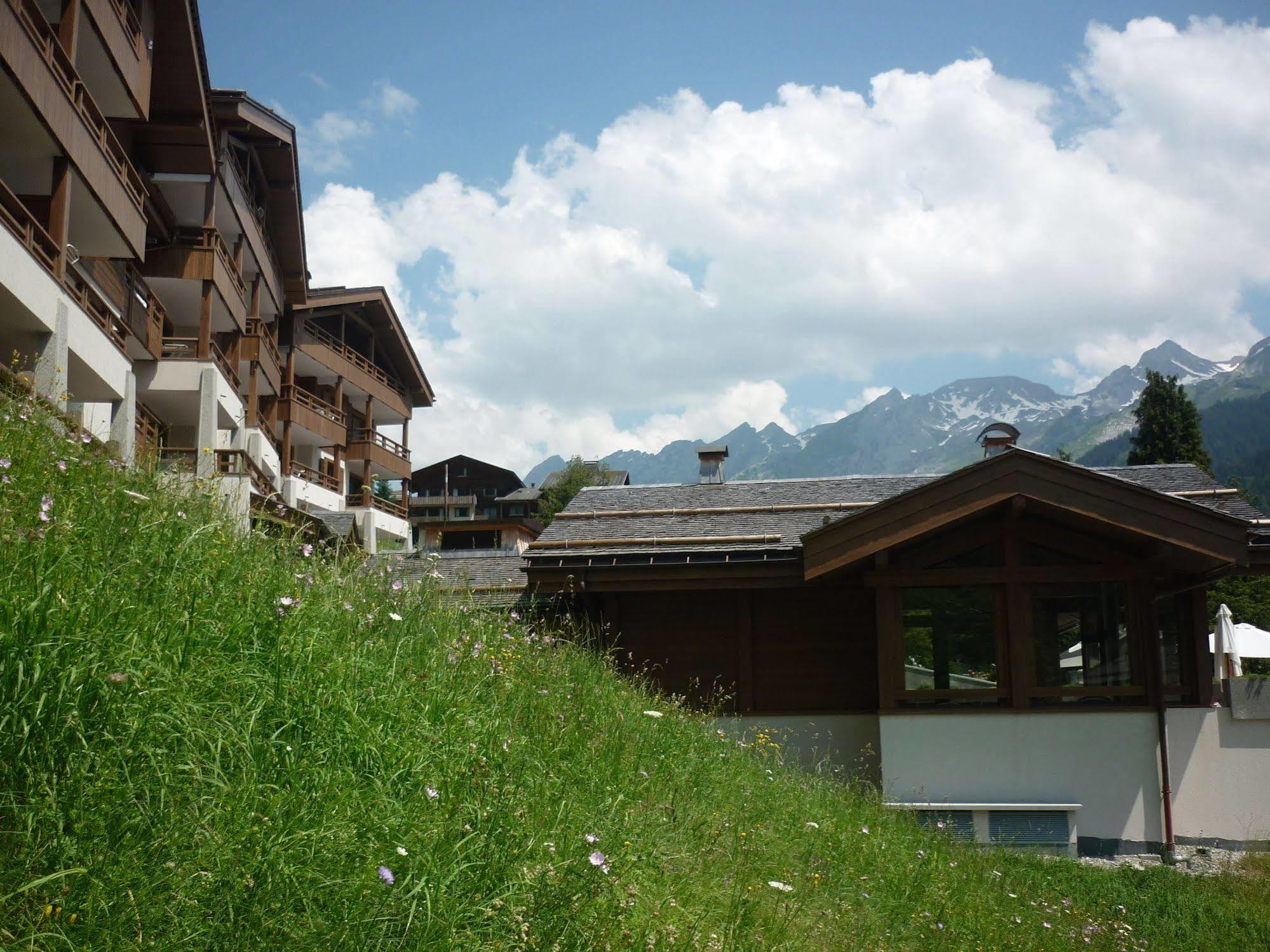 Résidence - Les Grandes Alpes La Clusaz Esterno foto