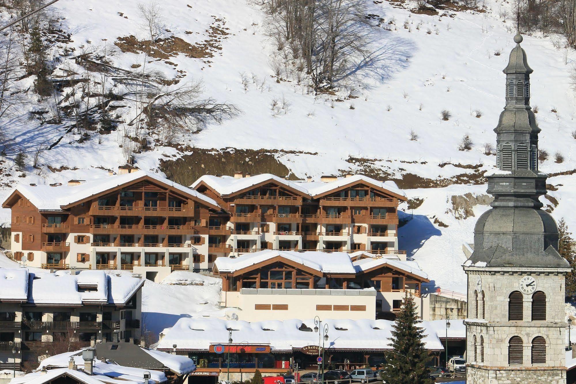 Résidence - Les Grandes Alpes La Clusaz Esterno foto